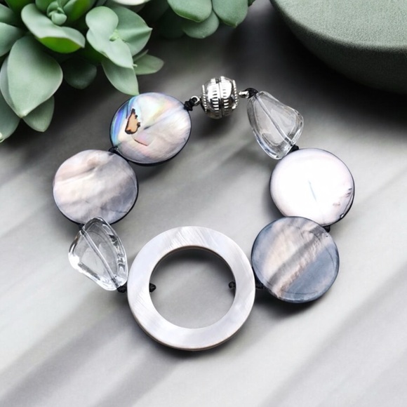 Jewelry - Black Shell & Clear Quartz Bangle MagneticBracelet